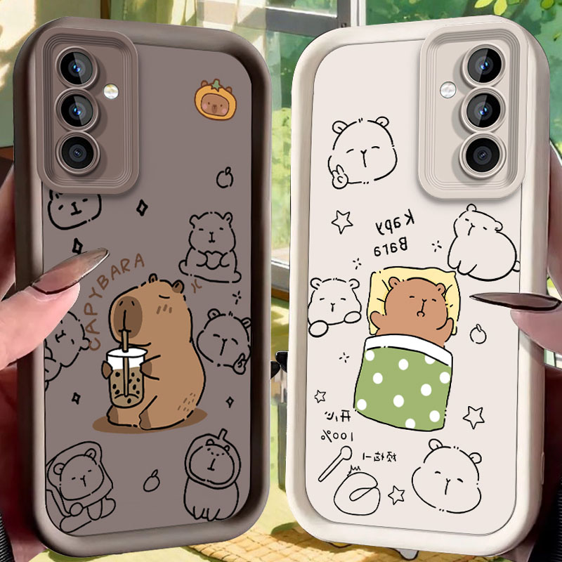 Coffee Plus Tea - Etui z motywem kapibary pijącej bubble
