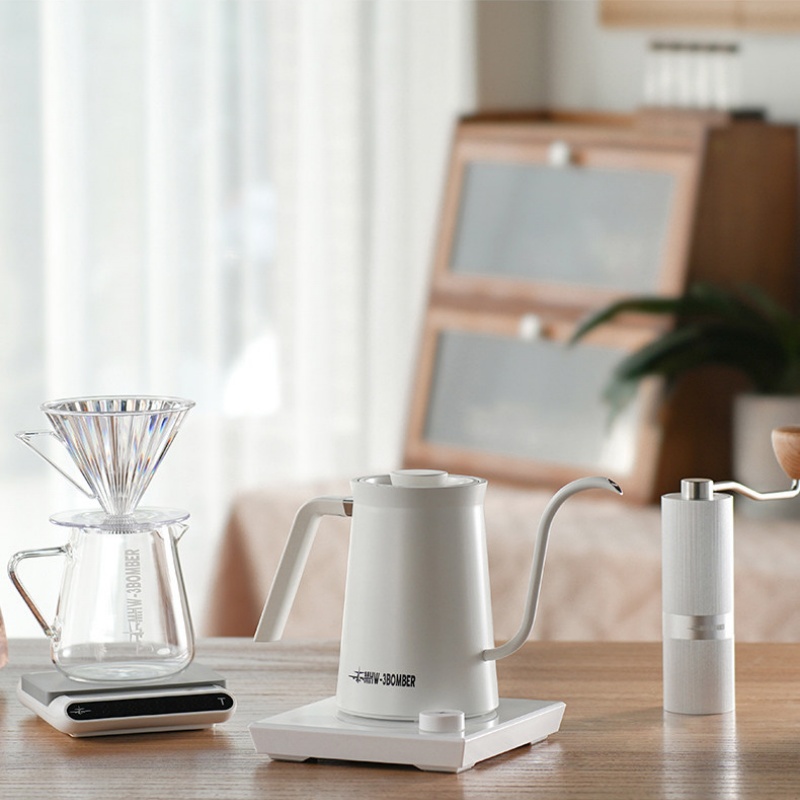 Czajnik elektryczny MHW-3BOMBE – Pour Over Kettle recenzja i cena