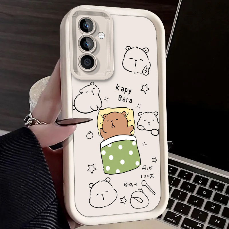 Etui z motywem kapibary pijące – Coffee Plus Tea recenzja i cena